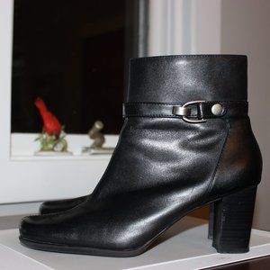 Nine West Black Heeled Buckled Booties